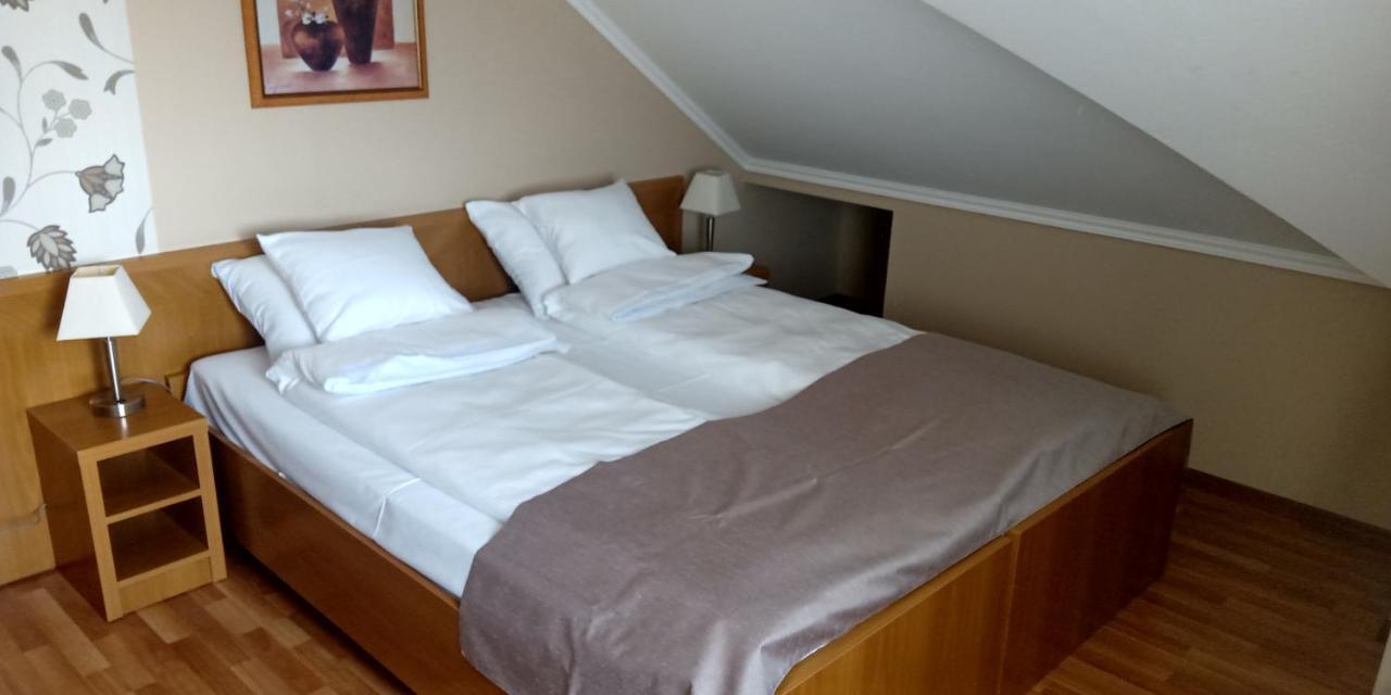 Gabi & Gabi Apartments Хайдусобосло Экстерьер фото