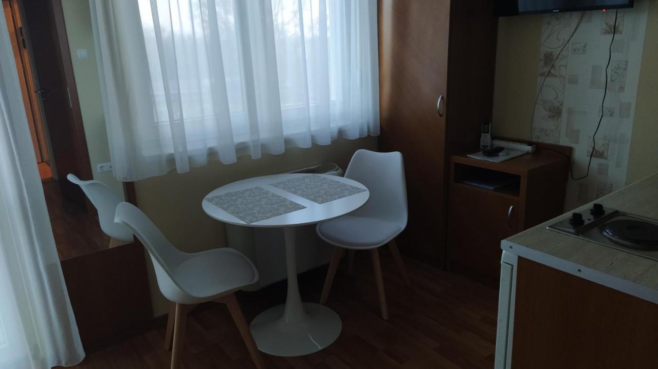 Gabi & Gabi Apartments Хайдусобосло Экстерьер фото
